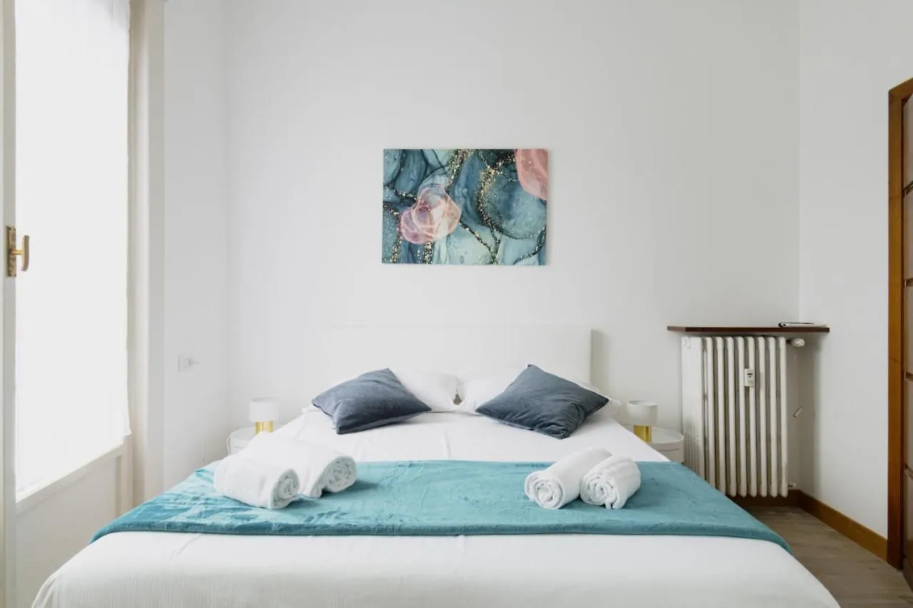 Easylife - Attico Di Lusso A Pochi Passi Dal Duomo Apartment Milan
